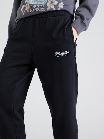 HOLLISTER - Tapered Calças em preto