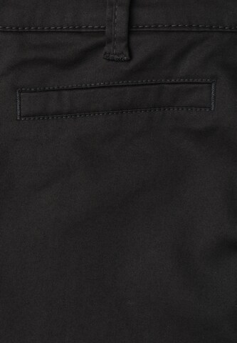 STREET ONE Regular Pants in Black