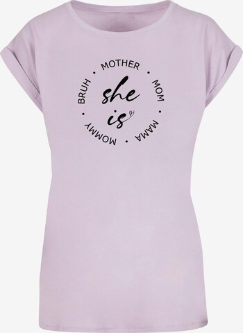 Merchcode T-Shirt 'Mothers Day - She Is' in Lila: predná strana
