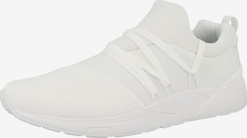 Baskets basses 'Raven' ARKK Copenhagen en blanc : devant