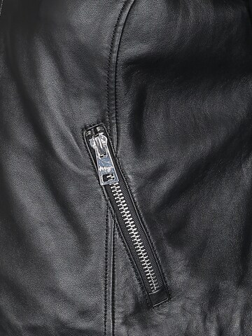 Maze Jacke in Schwarz