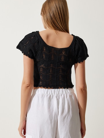 Happiness İstanbul Pullover in Schwarz