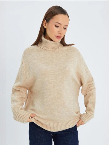 Pullover di MixRay in beige