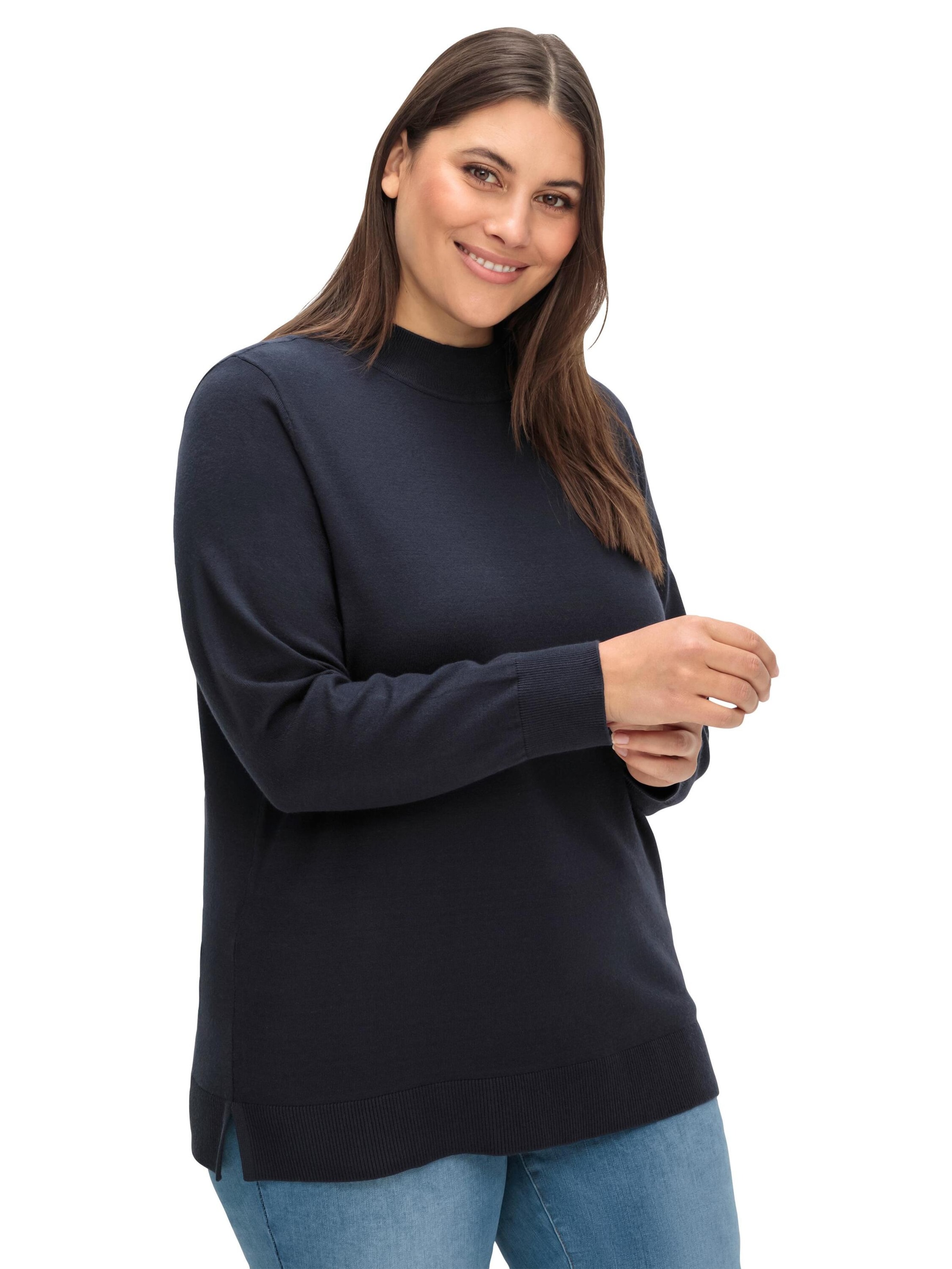 Pullover di SHEEGO in blu: frontale