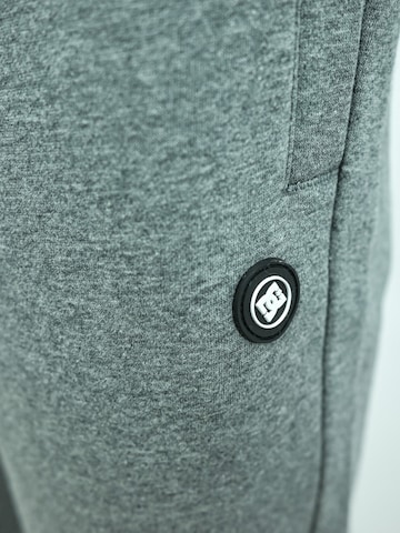 DC Shoes - regular Pantalón deportivo 'DC Shoes Riot' en gris