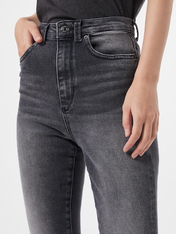 VERO MODA Skinny Džínsy 'Loa' - Čierna