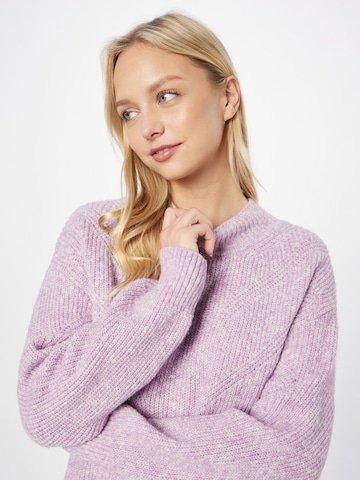 ESPRIT Pullover in Lila