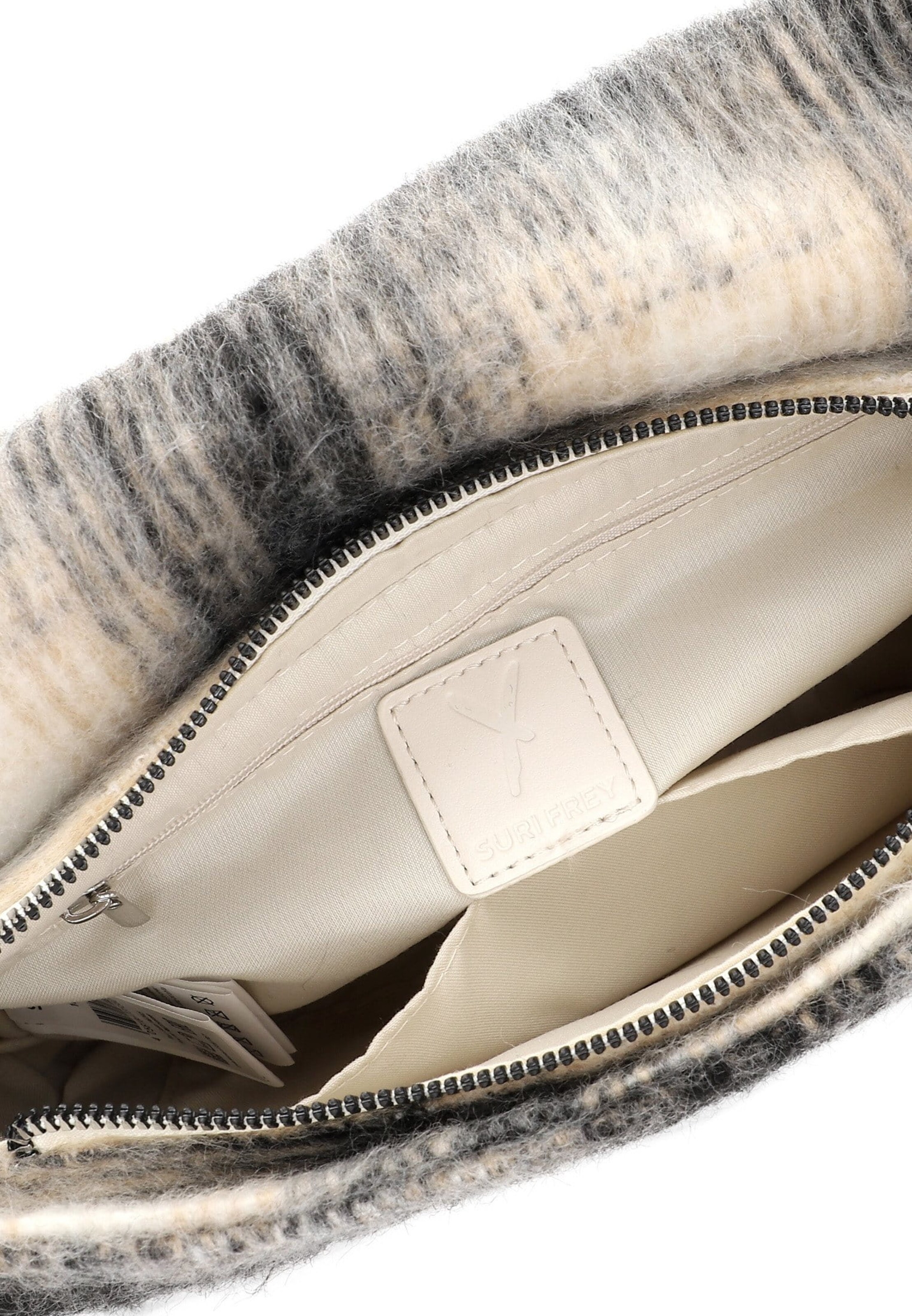 Suri Frey Skuldertaske i sort