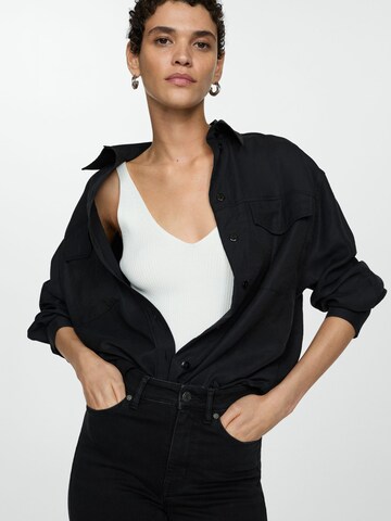 Skinny Jean 'CARLA' MANGO en noir
