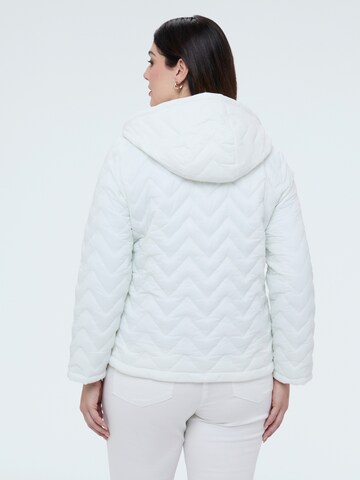 Giacca invernale di Fiorella Rubino in bianco
