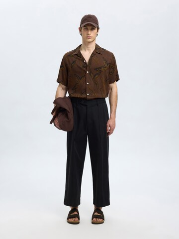SELECTED Regular fit Overhemd 'SLHNoa' in Bruin