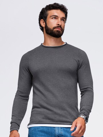 Pullover di Ombre in grigio