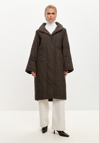 CESARE GASPARI Between-seasons coat in Green