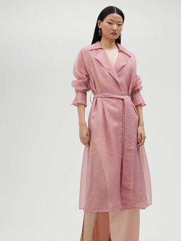 Lola Casademunt Sommerfrakke i pink: forside