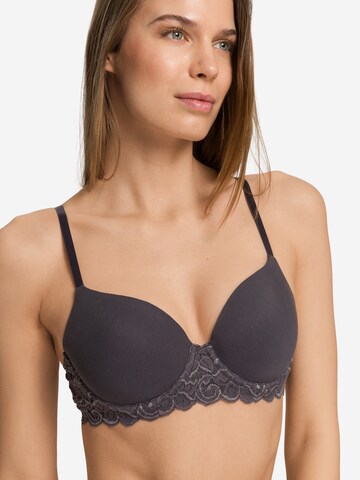 Hanro - Balconette Soutien ' Moments ' em preto