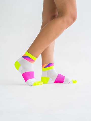 INCYLENCE Athletic Socks 'STRIDES SHORT' in Yellow