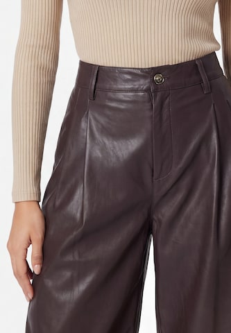 faina Wide leg Broek in Bruin