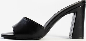 Celena - Sandalias 'Cheryl' en negro: frente