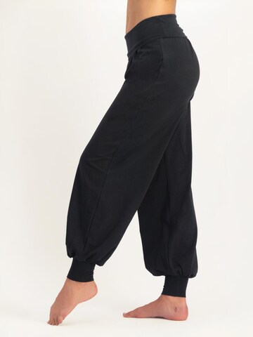 Urban Goddess Yoga & Activewear Loose fit Harem Pants 'Rhea Yoga Broek' in Black