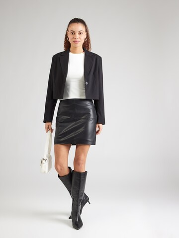 ABOUT YOU T-shirt 'Suzi' i vit