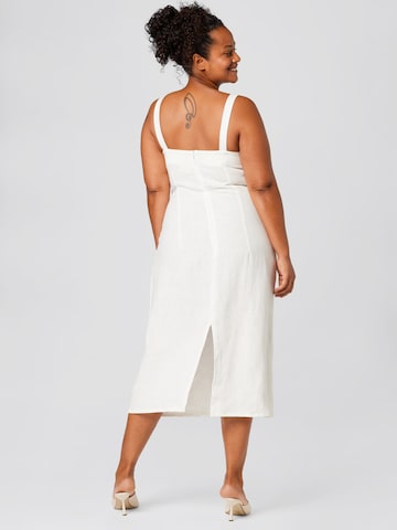 Robe 'Heidi' A LOT LESS en blanc