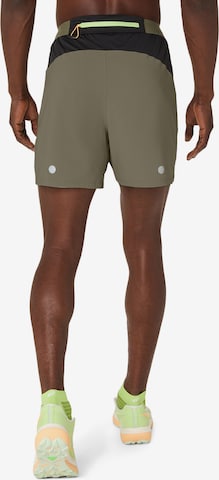 ASICS Sportshorts in Grün