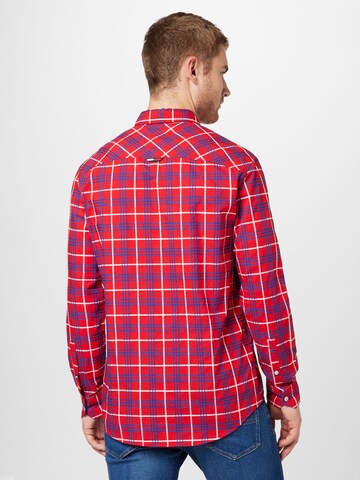 raudona Tommy Jeans Standartinis modelis Marškiniai