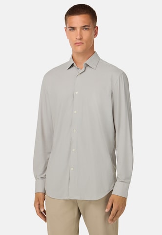 Coupe regular Chemise Boggi Milano en gris : devant