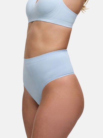 cfab (formerly creamy fabrics) - Tanga 'Seamless High-Waist Tanga' en azul: frente