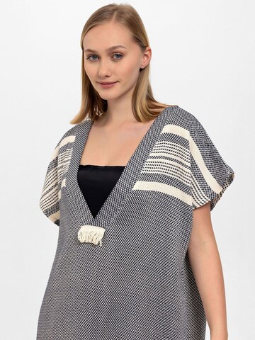 Robe 'Margarita' Ikigai the City en noir