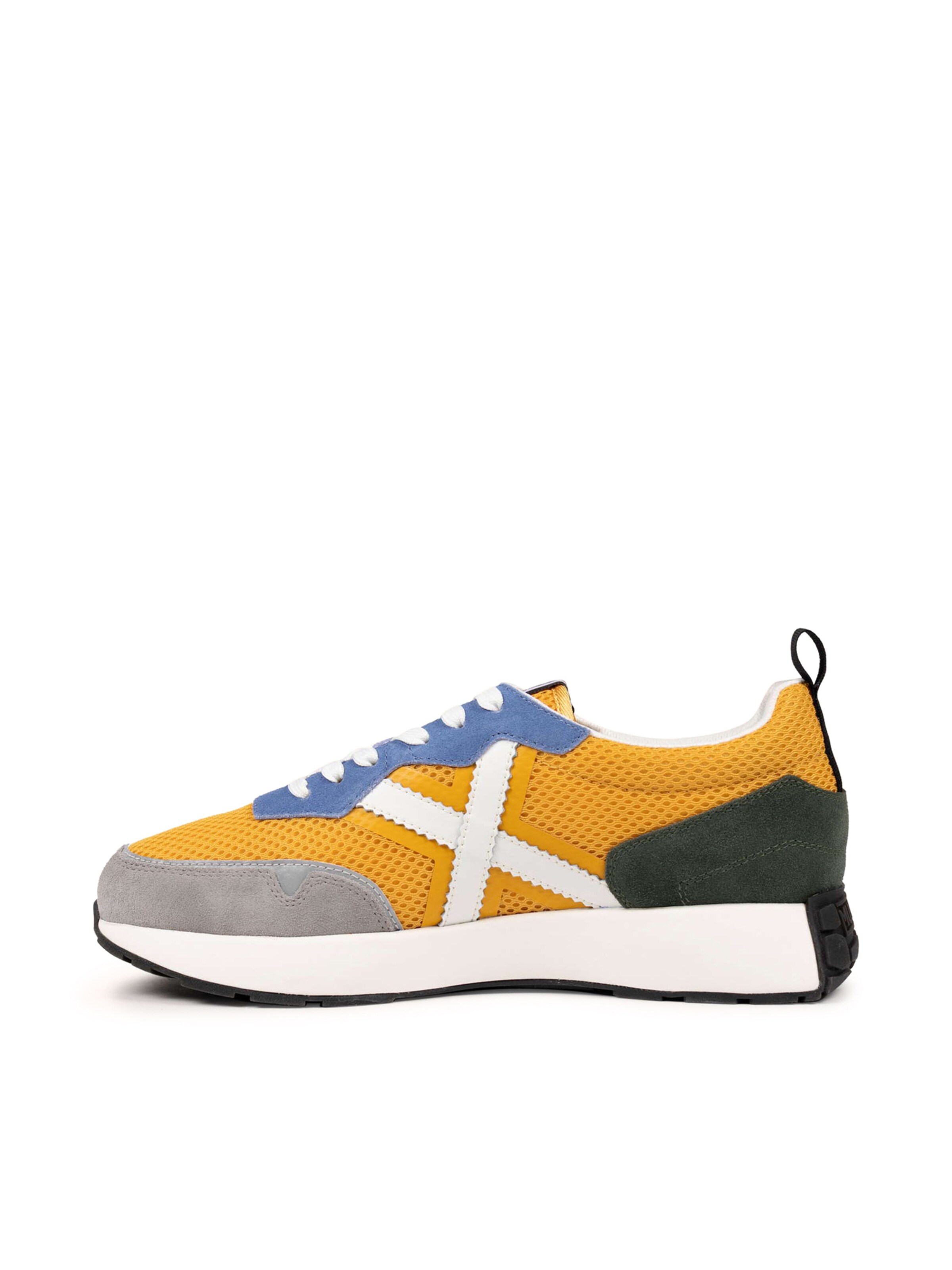MUNICH Sneakers laag 'Xemine' in Oranje