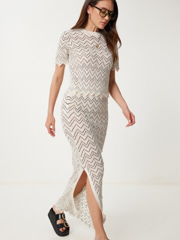 Costume Happiness İstanbul en noir