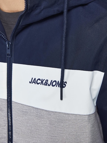 JACK & JONES Демисезонная куртка 'Rush' в Синий