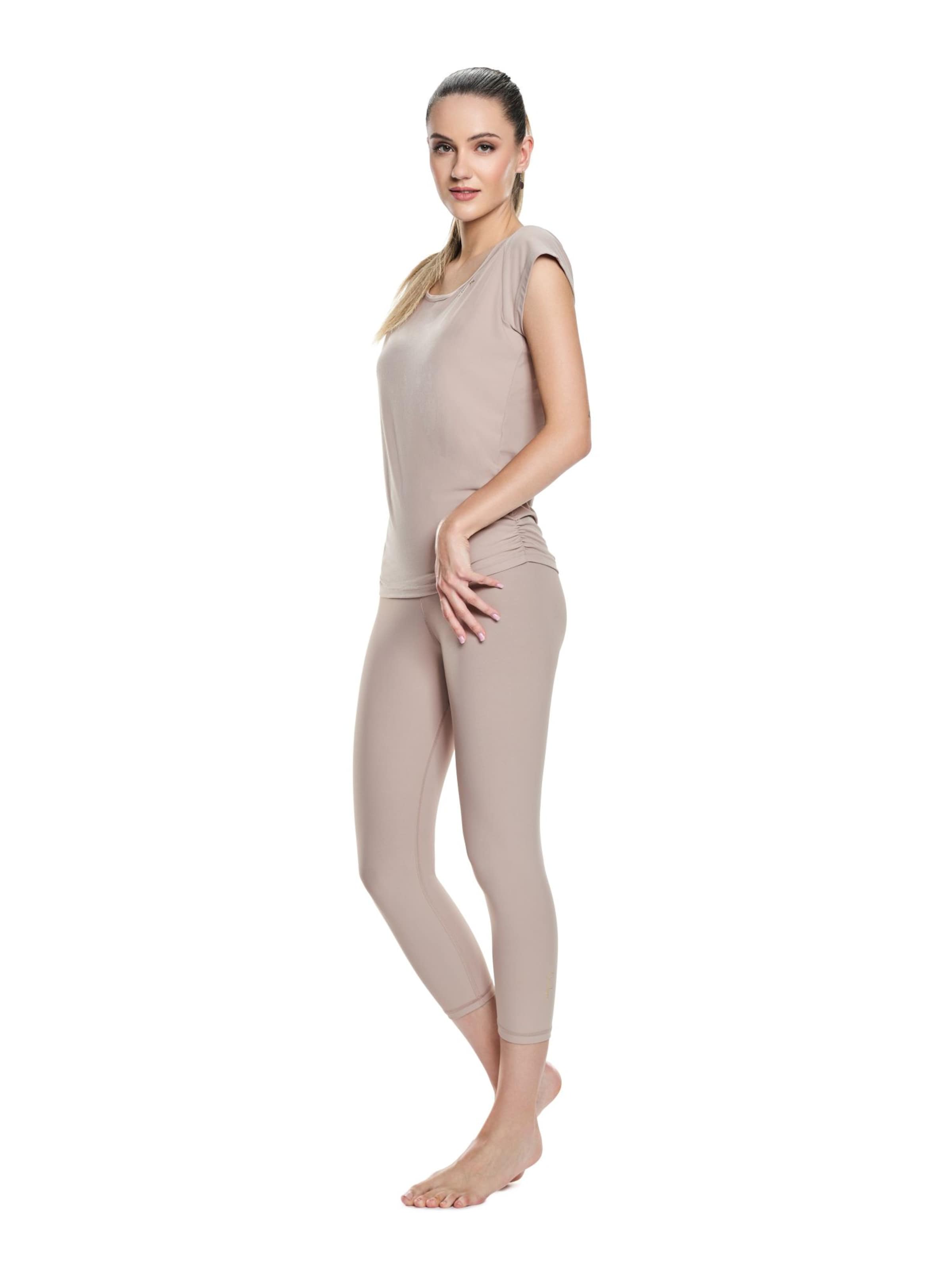 Haut de sport ' AET130LS ' Winshape en beige