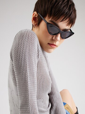 Pullover di REMAIN in grigio