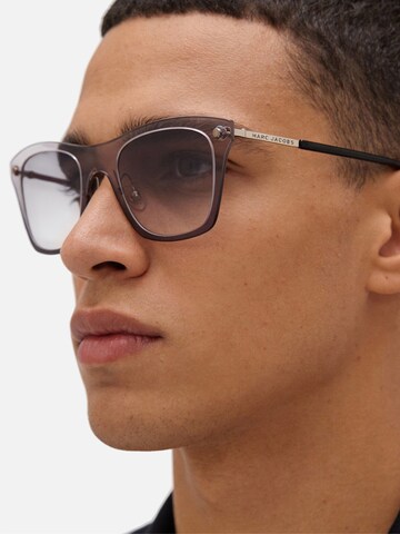 Occhiali da sole 'MARC 25/S' di Marc Jacobs in grigio: frontale