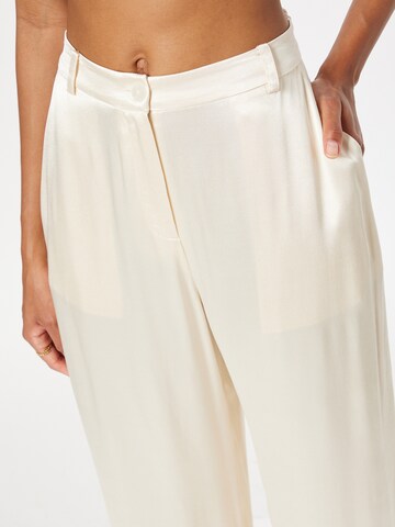 Masai Loose fit Pants 'MAPerinua' in White