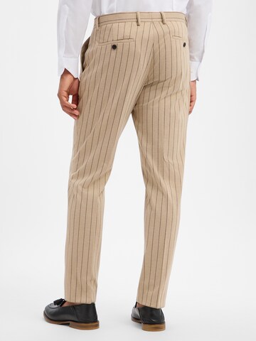 Coupe slim Pantalon Finshley & Harding London en beige