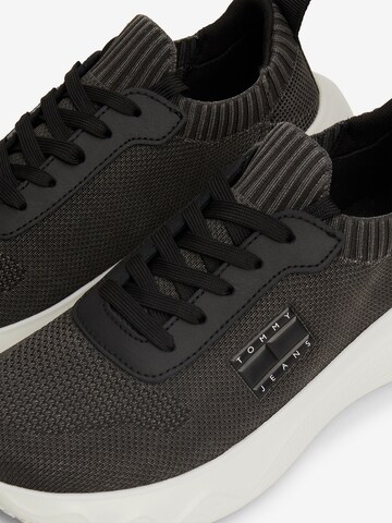 Tommy Jeans Sneakers in Black