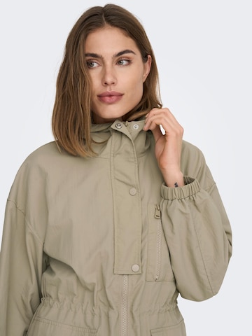 Parka mi-saison 'Nelly' ONLY en beige