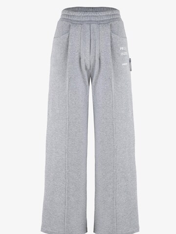 Loosefit Pantaloni 'FLOW SWEATPANTS GREY' di FEMSSY in grigio: frontale