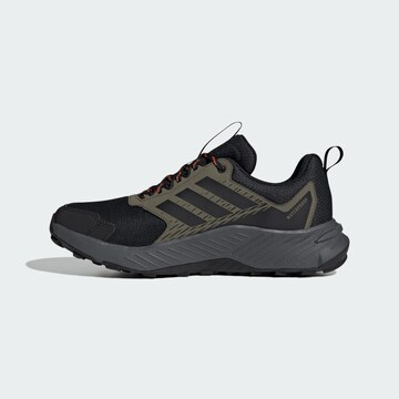 Chaussure basse 'Tracefinder 2' ADIDAS TERREX en vert