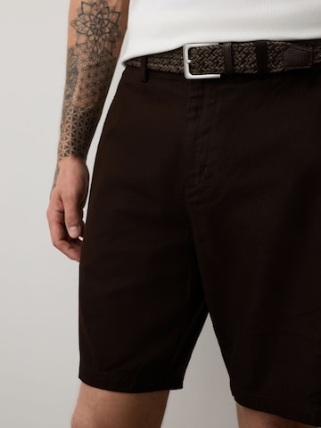 Regular Pantalon chino Next en marron