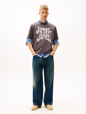 Maglietta '90S VARSITY' di Tommy Jeans in marrone
