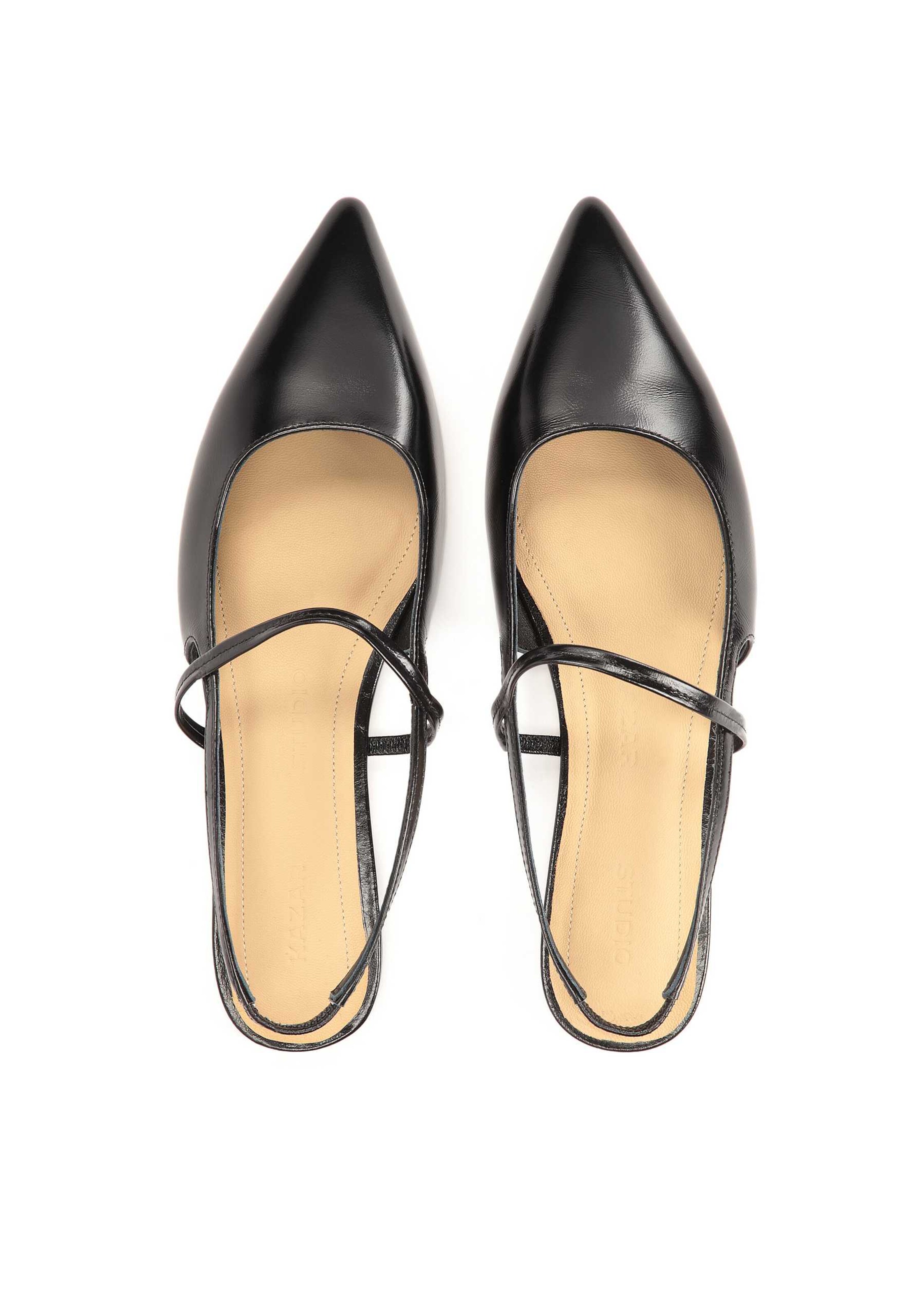 Kazar Studio Ballerina in Schwarz