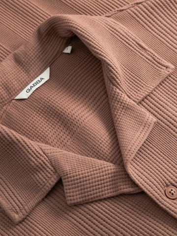 Coupe regular Chemise ' GABvalente ' GABBA en rose