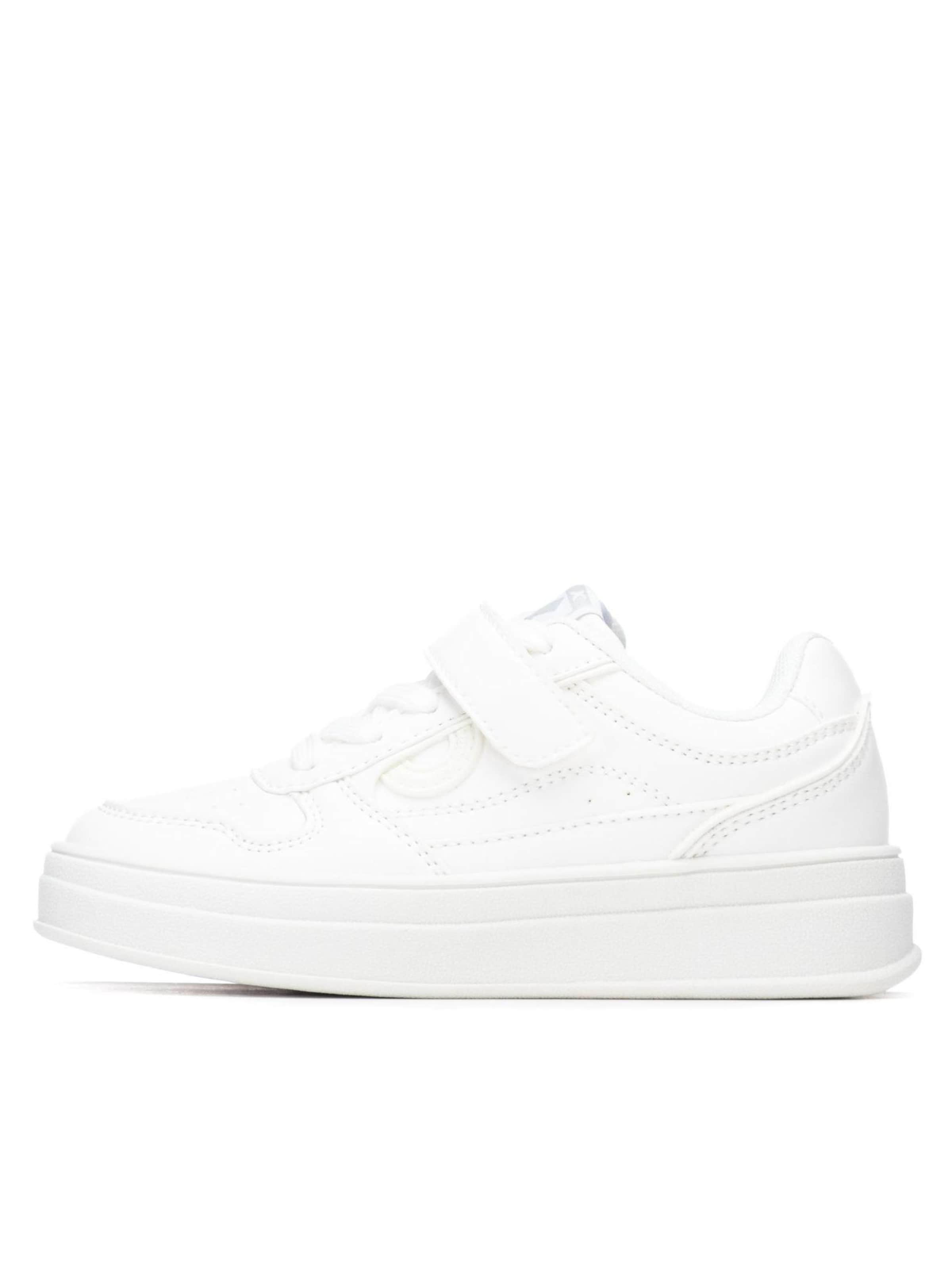 Xti Sneakers in White: front