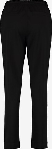 ZABAIONE Tapered Trousers in Black