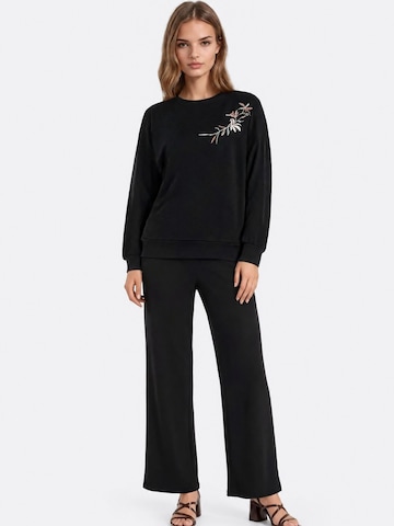 Lady Bersan Leisure suit in Black