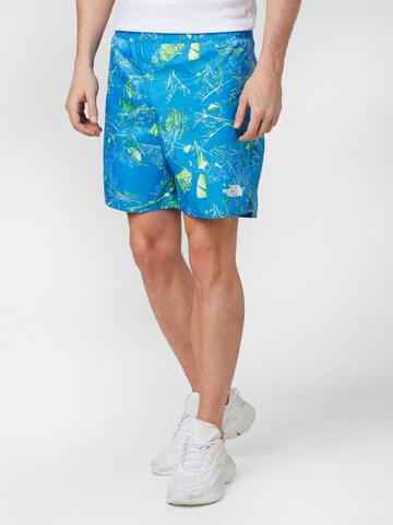 THE NORTH FACE Regular Sportshorts in Blau: predná strana